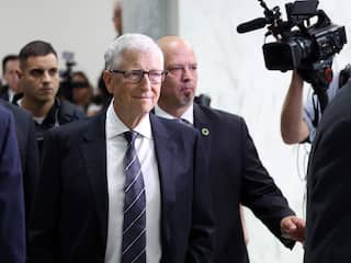 Bill Gates zegt dat Epstein hem onder druk zette met info over privéleven