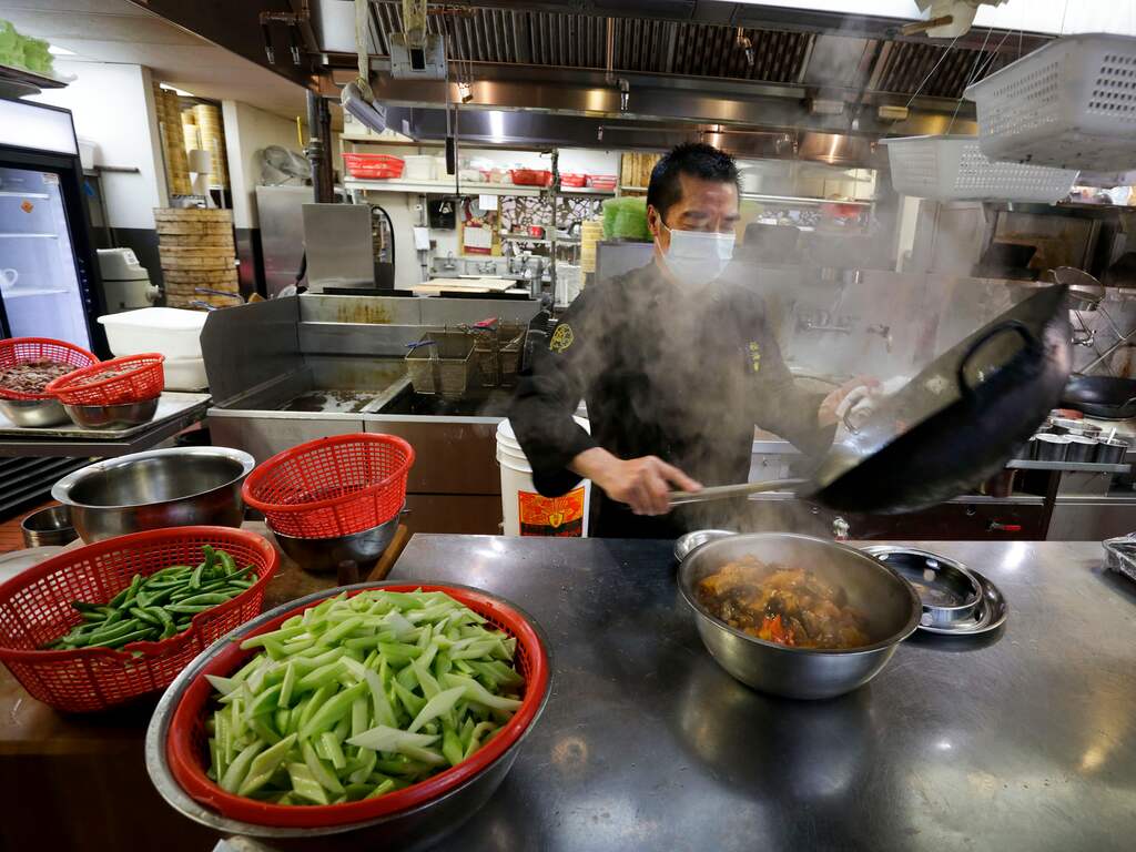 Chinees-Indische eetcultuur staat nu op lijst Nederlands Immaterieel Erfgoed