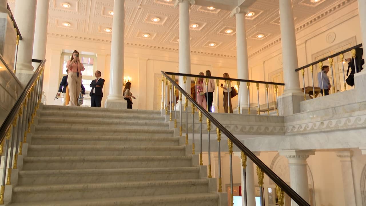 Zo zien Paleis Noordeinde en de Koninklijke Stallen er vanbinnen uit