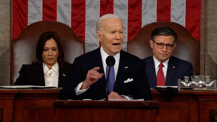 Bekijk hoe Biden 13 keer uithaalt naar Trump in zijn State of the Union