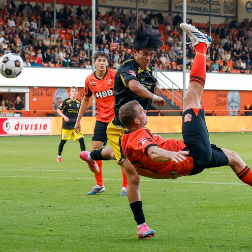Illustratie bij: Henk Veerman scoort met omhaal bij zege FC Volendam op FC Den Bosch