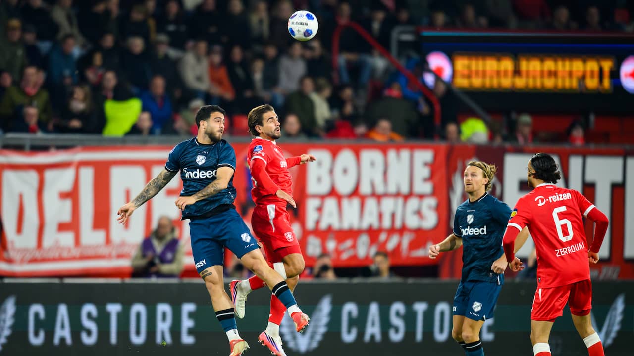 Live Eredivisie | FC Twente raakt de paal tegen FC Utrecht, NEC op achterstand