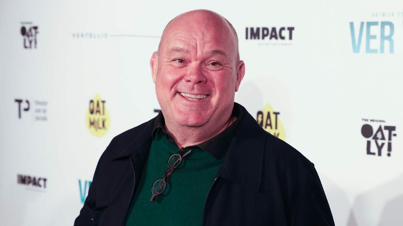 Talkshow Paul de Leeuw gaat verder met nieuwe titel Pauls Social Club