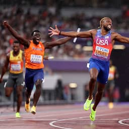 Estafettemannen sluiten historisch WK af met verrassend brons op 4x100 meter