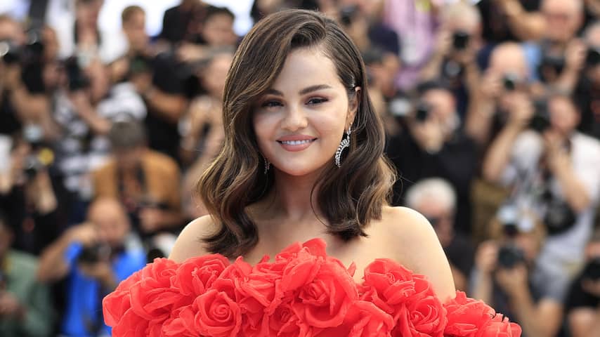 Selena Gomez kan door medische problemen zelf geen kinderen ..., image size:854x480
