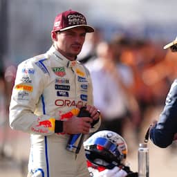 Verstappen rijdt met pijnstillers in Austin: 'Paar bochten zijn onacceptabel'