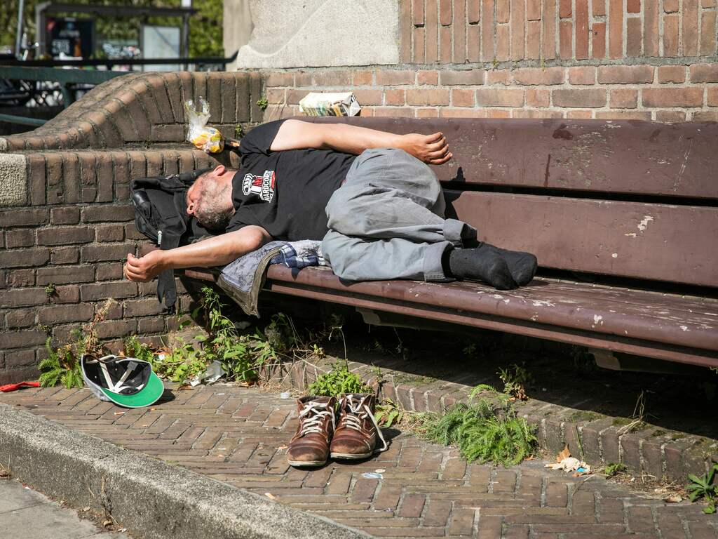 Aantal daklozen in Nederland na jaren van stijging weer iets gedaald