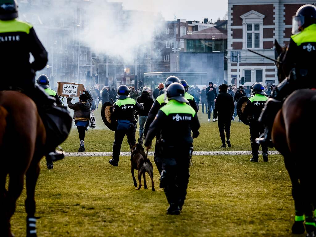 Meer dan 70 personen veroordeeld na verboden demonstraties Museumplein