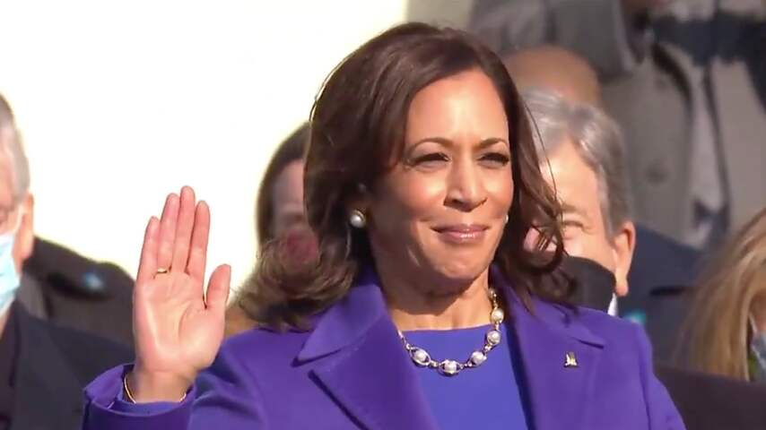 Kamala Harris ingehuldigd als vicepresident van de Verenigde Staten