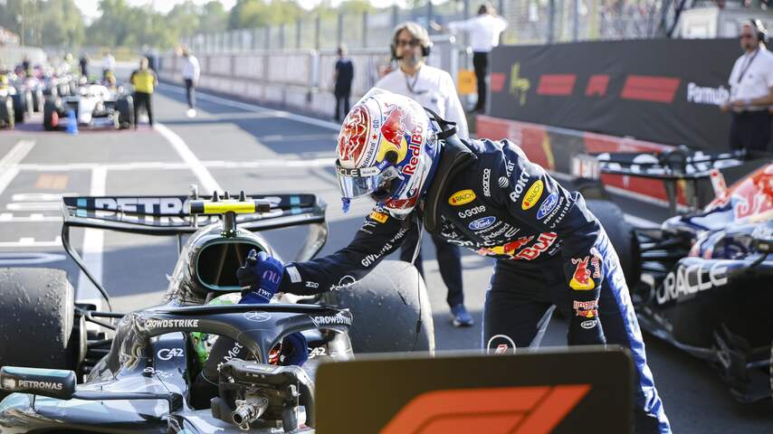 Foto bij Verstappen cynisch na podium in Monza: 'Blijkbaar hebben we de snelste motor'