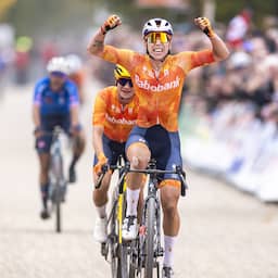 Wiebes verslaat titelverdedigster Vos in spannende finale en wint WK gravel