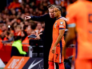 Zware blessure Simons komt hard aan bij Koeman: 'Dit is dramatisch voor Oranje'