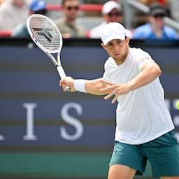 Griekspoor en Van de Zandschulp knokken zich naar achtste finales in Montreal