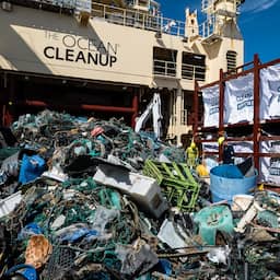 The Ocean Cleanup haalt honderdste lading afval uit Stille Oceaan