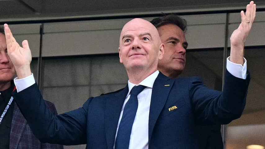 FIFA ontkent affaire Infantino, vermeende minnares kreeg wel vertrekvergoeding