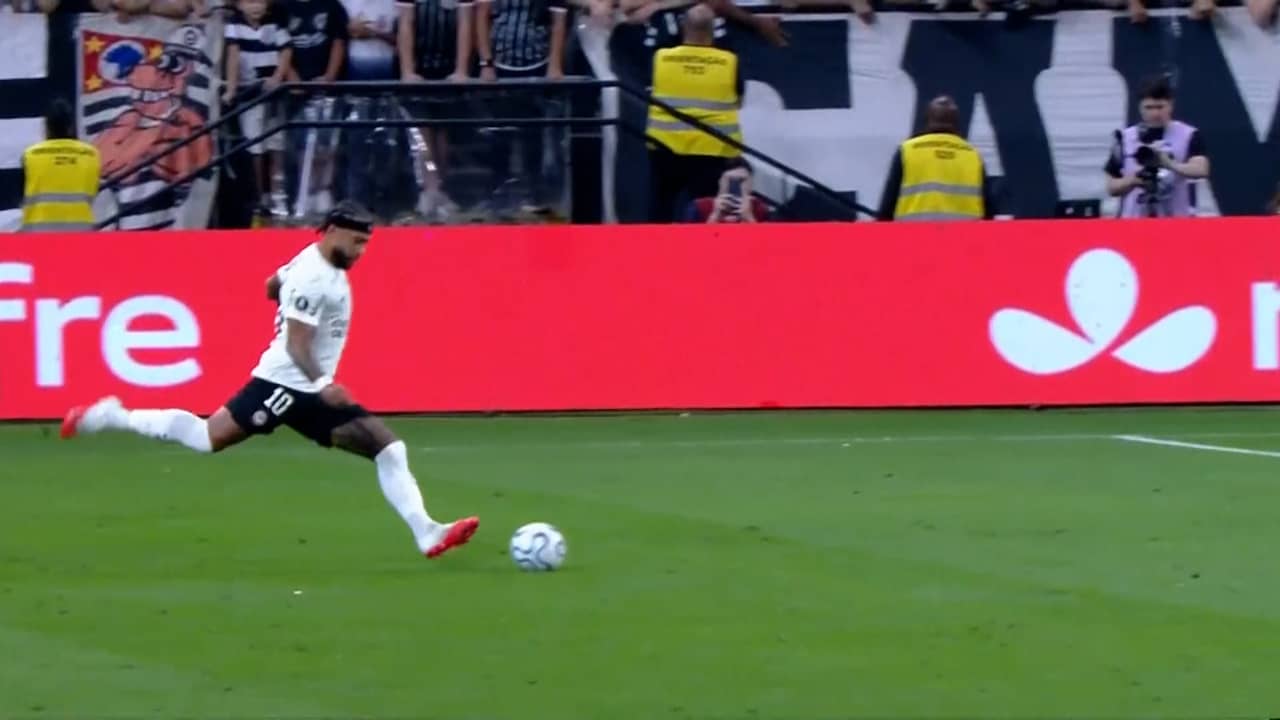 Memphis geeft beslissende assist bij rentree voor Corinthians
