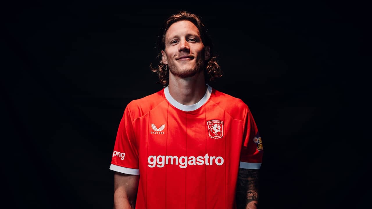 Wout Weghorst verruilt Ajax tijdens het WK voor FC Twente: 'De cirkel is rond' | Voetbal | NU.nl Wout Weghorst verruilt Ajax tijdens het WK voor FC Twente: 'De cirkel is rond' | Voetbal | NU.nl