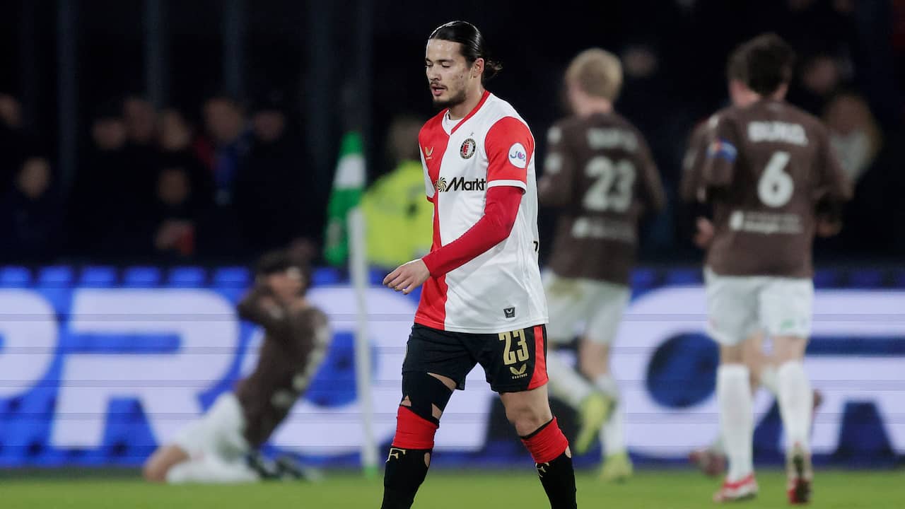 Live Eredivisie | Feyenoord komt vroeg op achterstand tegen laagvlieger Telstar