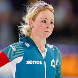 Meike Veen troeft Marijke Groenewoud nipt af bij start NK allround