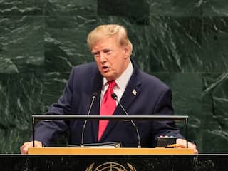 Trump haalt uit naar 'schurken' in ICC en roept leden op zich terug te trekken