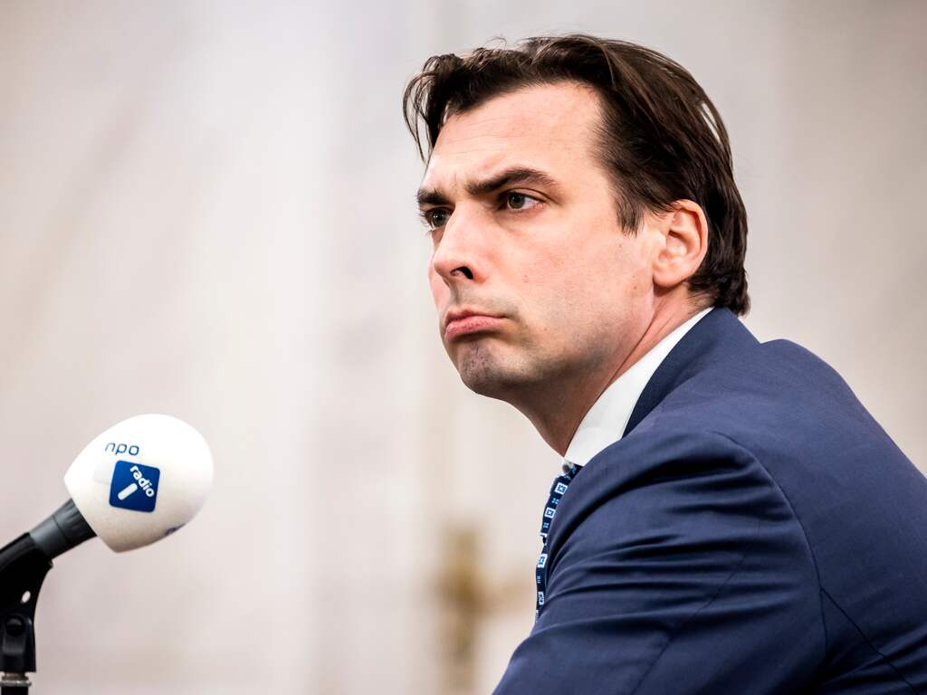 Thierry Baudet krijgt boete voor overtreden coronaregels op Urk