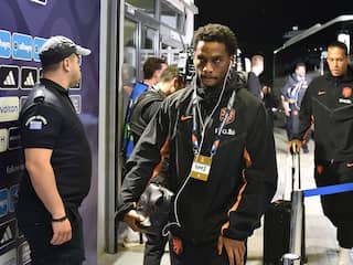 Oranje begint met Til, Van Bommel en broers Timber tegen Griekenland