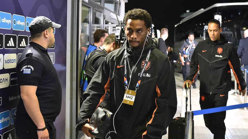 Oranje begint met Til, Van Bommel en broers Timber tegen Griekenland