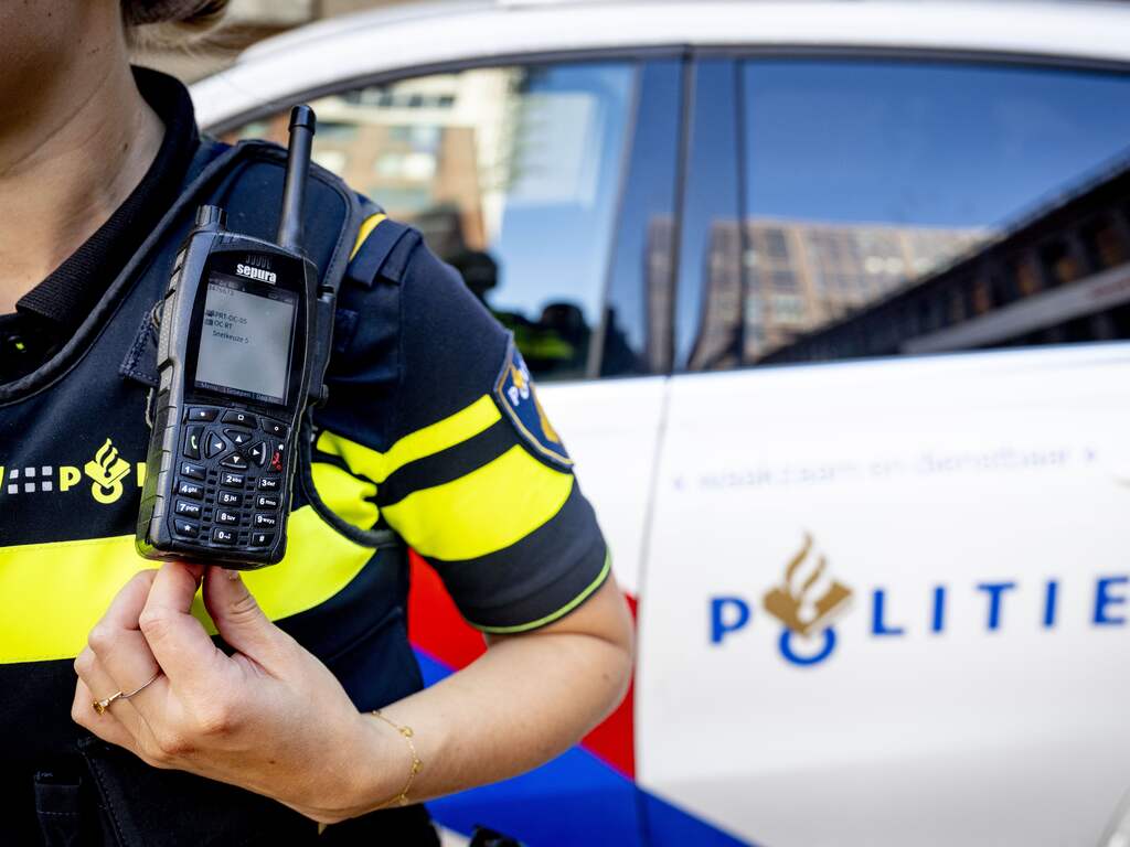 Minderjarige winkeldief slaat agent meermaals met hamer op hoofd in Zaandam