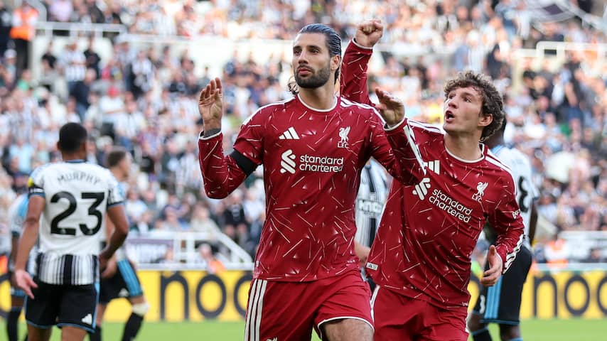 Liverpool diep in extra tijd naast Newcastle United in duel met zes Nederlanders