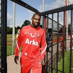 Voormalig FC Twente-speler Douglas zit vast op verdenking van huiselijk geweld