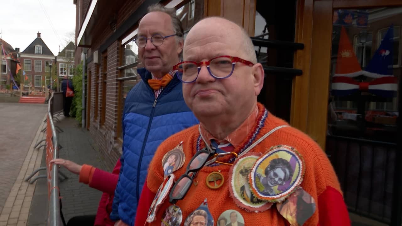 Video | Eerste fans wachten op Oranjes in Dokkum: 'Doel is Alexia ontmoeten'