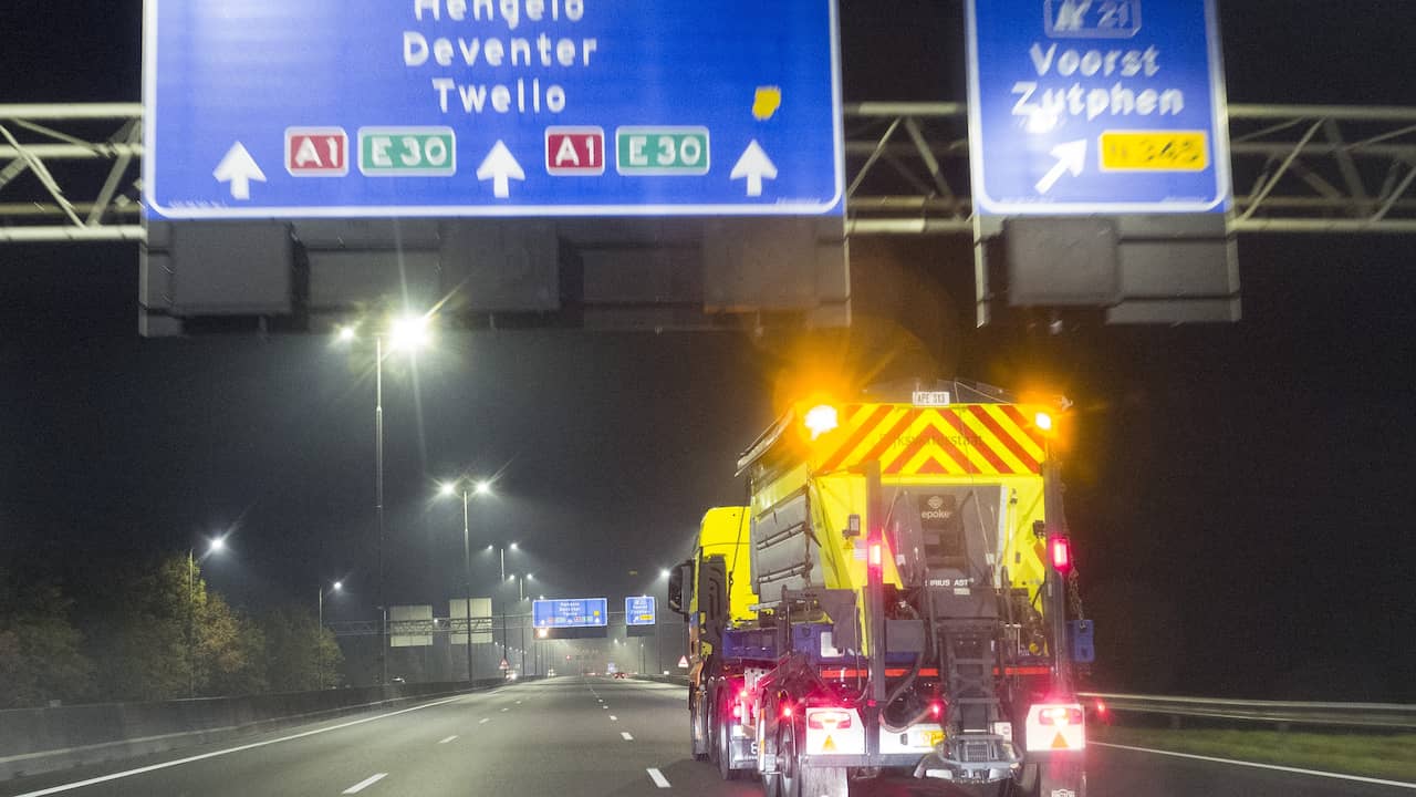 Vannacht gladde wegen in zuiden en oosten, code geel in Brabant en Zeeland