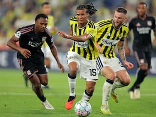 Aké, Kluivert en Postema blijven in de race voor Champions League-voetbal