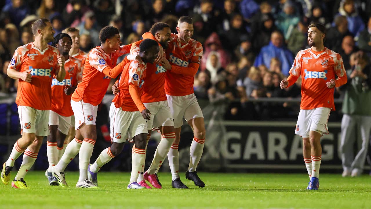 Live KNVB-beker | Cupfighter Quick Boys begonnen aan duel met FC Volendam