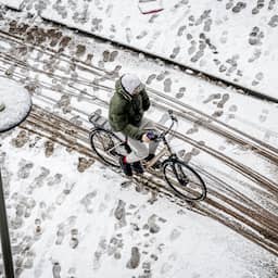 Live sneeuw | Smeltwater dat bevriest kan leiden tot verraderlijke gladheid