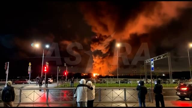 Inwoners Sint-Petersburg zien dikke rookwolken na droneaanval