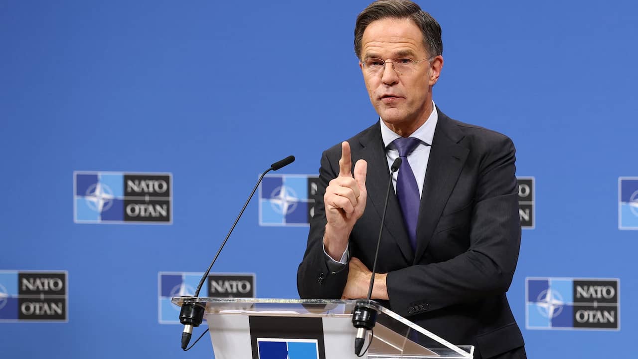 Rutte ziet Rusland zich steeds 'roekelozer' gedragen richting NAVO