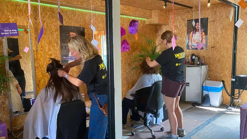 Lowlands-bezoekers staan haar af voor kankeronderzoek: 'Ik heb toch genoeg'