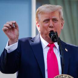 Trump: 'Brieven over importheffingen en deals worden vandaag bezorgd'