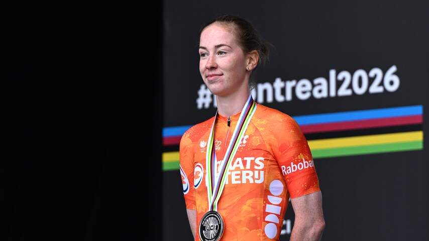 Belofte Vinke bezorgt Nederland eerste plak op WK wielrennen met zilver op tijdrit