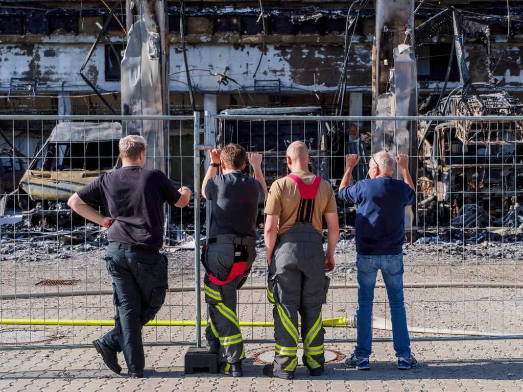 Duitse brandweerkazerne brandt uit doordat gebouw geen brandalarm heeft