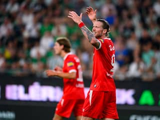 Twente ondanks gelijkspel en goal Weghorst naar voorronde Conference League