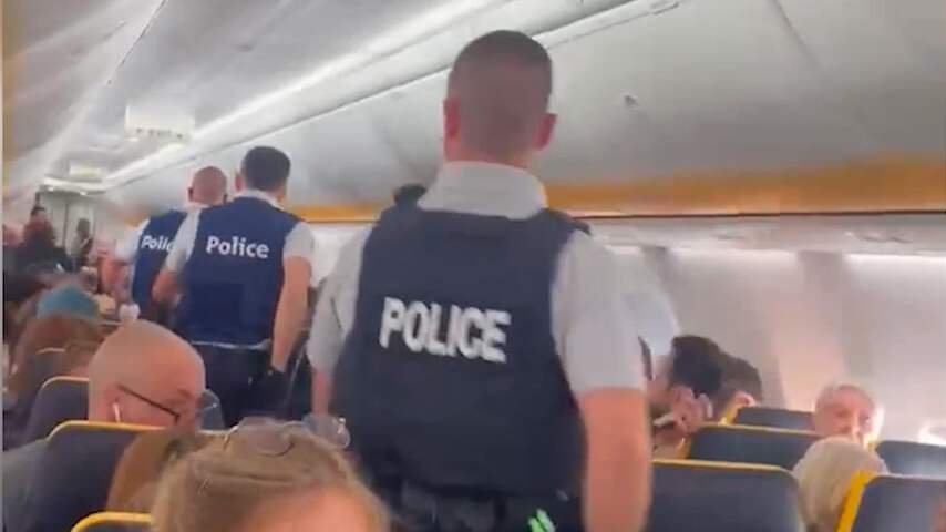 Politie stormt vliegtuig in na bommelding in Charleroi