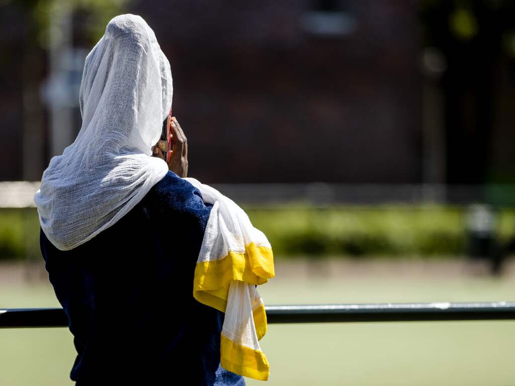 Pas 30 van de 2.500 statushouders via speciale regeling ondergebracht in hotels