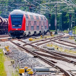 Trains between Hamburg and Berlin resume after major year-long renovation