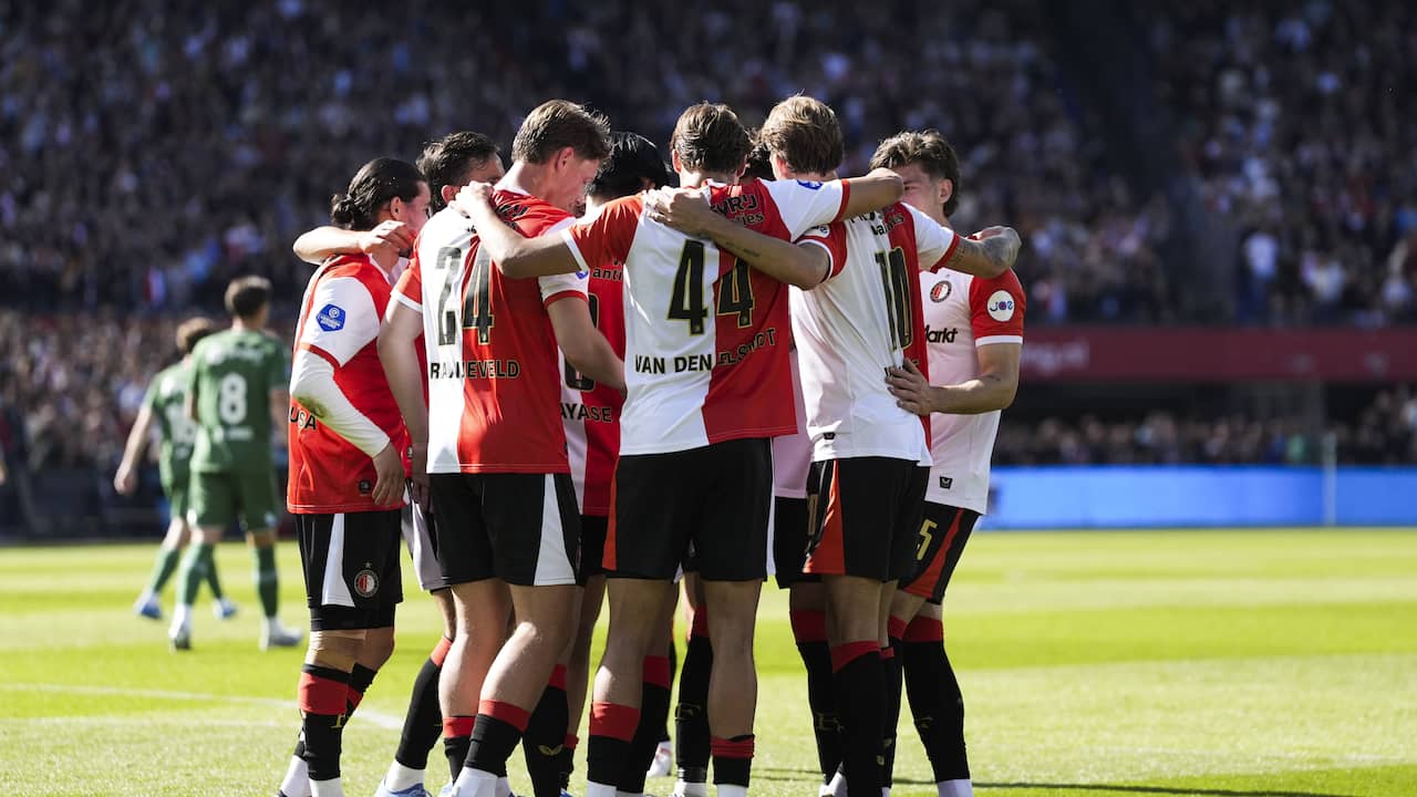 Live Eredivisie | Feyenoord verdubbelt marge in Kuip: Ueda benut penalty