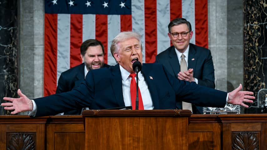 Trump roemt eigen economisch beleid in langste State of the Union ooit |  Amerikaanse politiek | NU.nl
