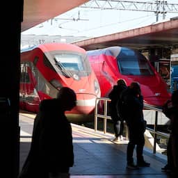 841 passagiers zitten hele nacht vast in treinen van Trenitalia in Frankrijk