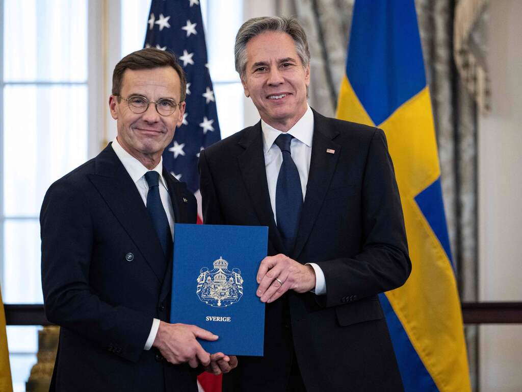 Zweden is officieel lid van de NAVO na overhandiging toetredingsdocumenten