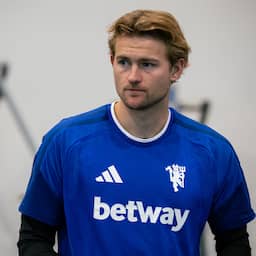 De Ligt maakt na elf maanden blessureleed rentree bij Manchester United